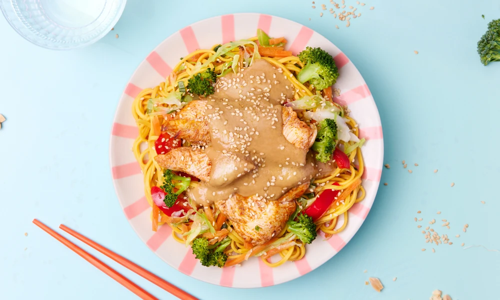 Chicken Chow Mein with Satay Sauce